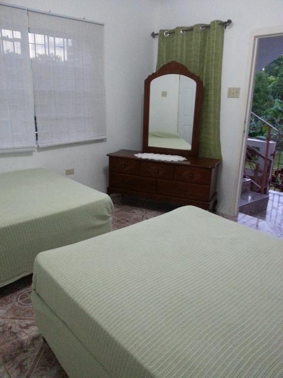 פורט אנטוניו Polish Princess Guest House מראה חיצוני תמונה