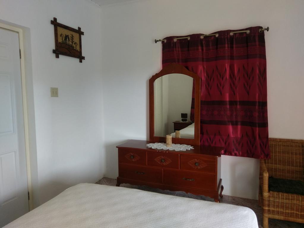 פורט אנטוניו Polish Princess Guest House מראה חיצוני תמונה