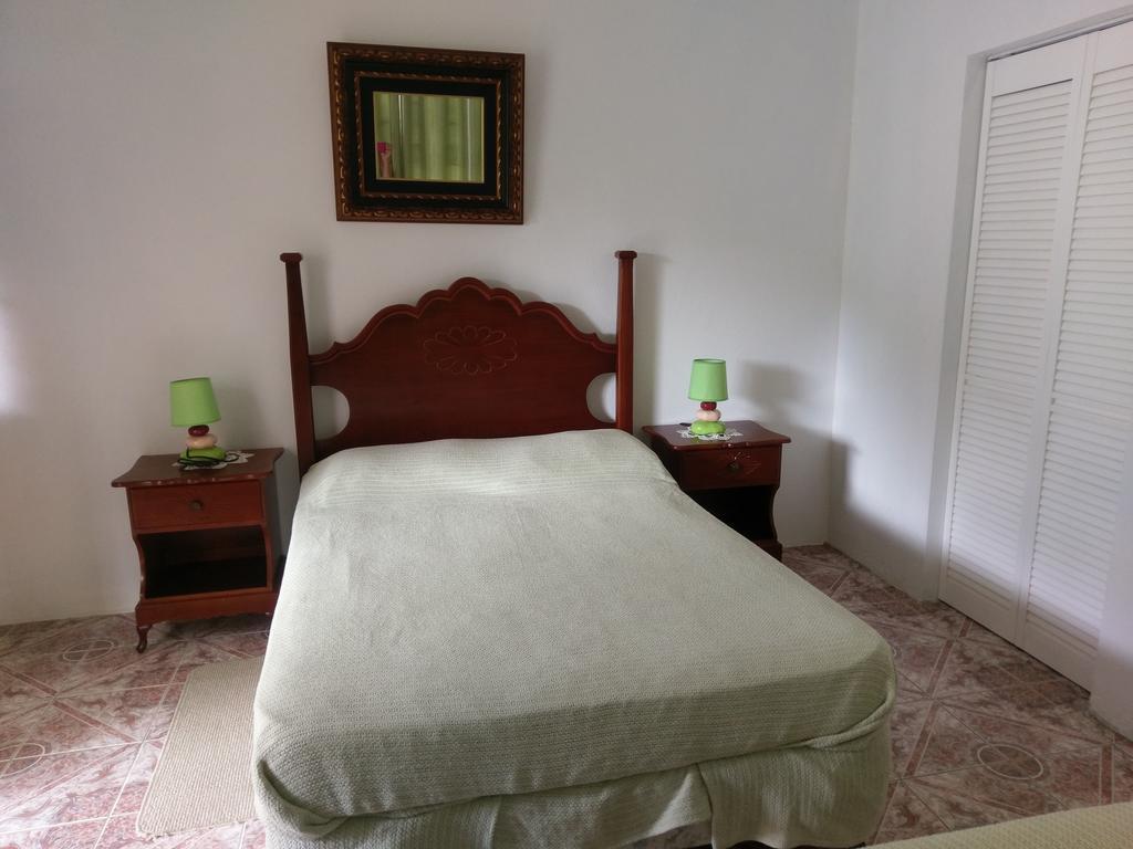 פורט אנטוניו Polish Princess Guest House מראה חיצוני תמונה